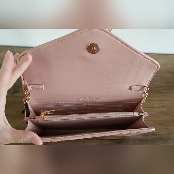 NWT Badgley Mischka Pink Quilted Bag - Picture 5 of 9